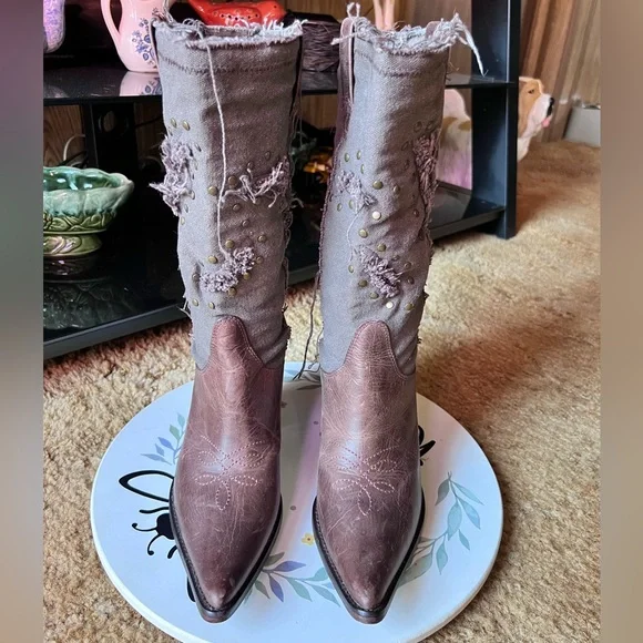 Women’s vintage Penny ❤️ Kenny genuine leather western pointy toe boots. - Picture 8 of 17